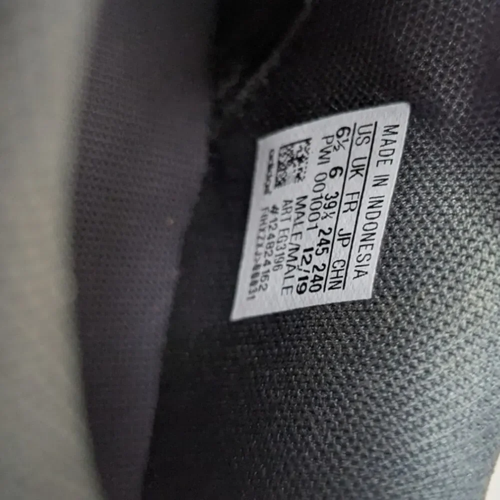 Adidas Questar Flow Green Legend Earth Orange Men boys size 6.5 - Picture 5 of 10